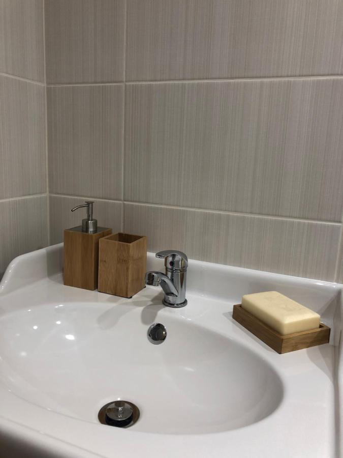 Studio De 35M2 Au Centre De Cusset Εξωτερικό φωτογραφία